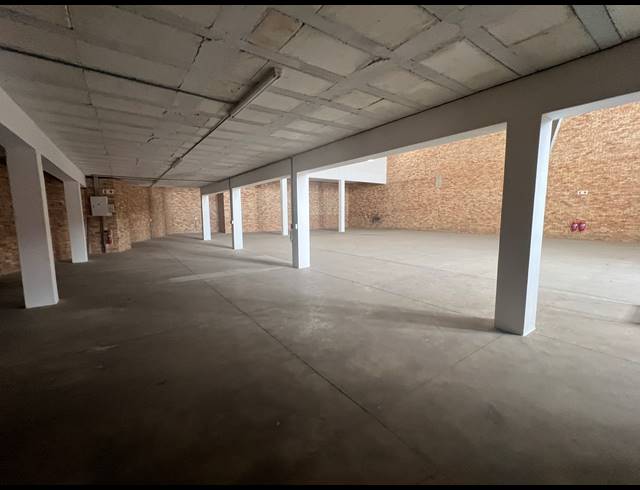 1,066M² RETAIL TO LET IN KYA SANDS